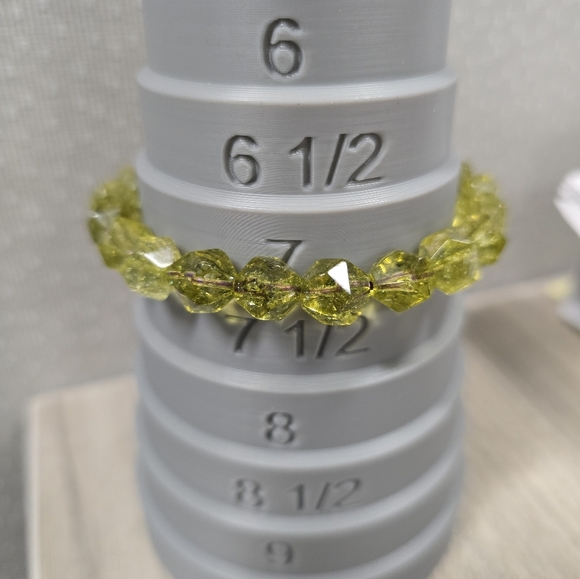 10mm Faceted Peridot Bracelet - Picture 10 of 14